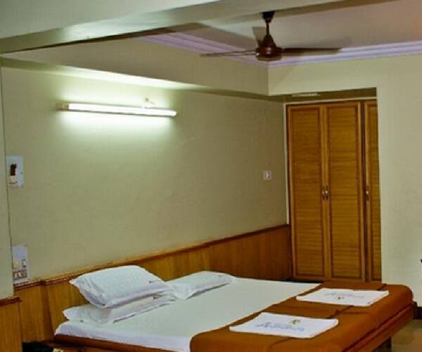 Yatri Nivas Hotel, Chitradurga 1
